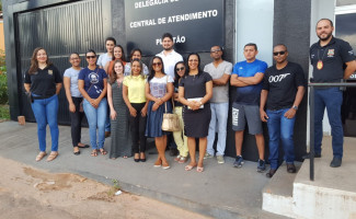 Acadêmicos de Direito da Unitins visitam a 8ª Delegacia Regional de Polícia Civil em Dianópolis