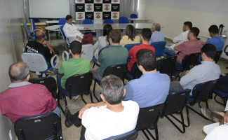 Servidores da Segurança Pública participam de palestra alusiva à campanha Novembro Azul