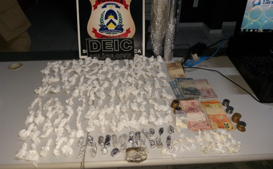 Denúncias anônimas levaram policiais a encontrar grande quantidade de entorpecentes (1).jpeg