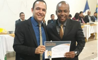 Agente de Polícia Civil é homenageado pela Câmara de Vereadores de Dianópolis 