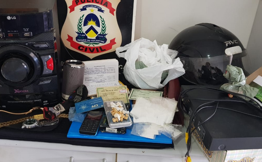 Drogas e demais objetos apreendidos pela Polícia Civil durante a operação festa limpa 