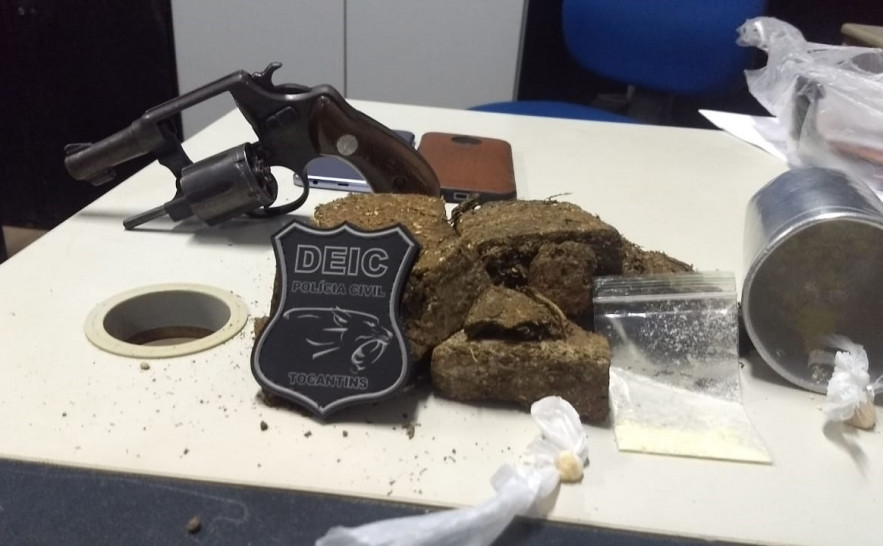 Polícia Civil prende em flagrante duas pessoas por tráfico e posse irregular de arma de fogo em Araguaína.jpg