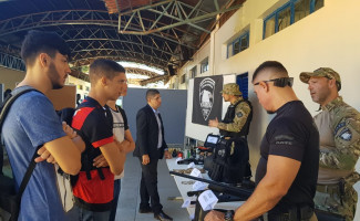 Polícia Civil realiza ações educativas e de informação em colégio estadual da Capital
