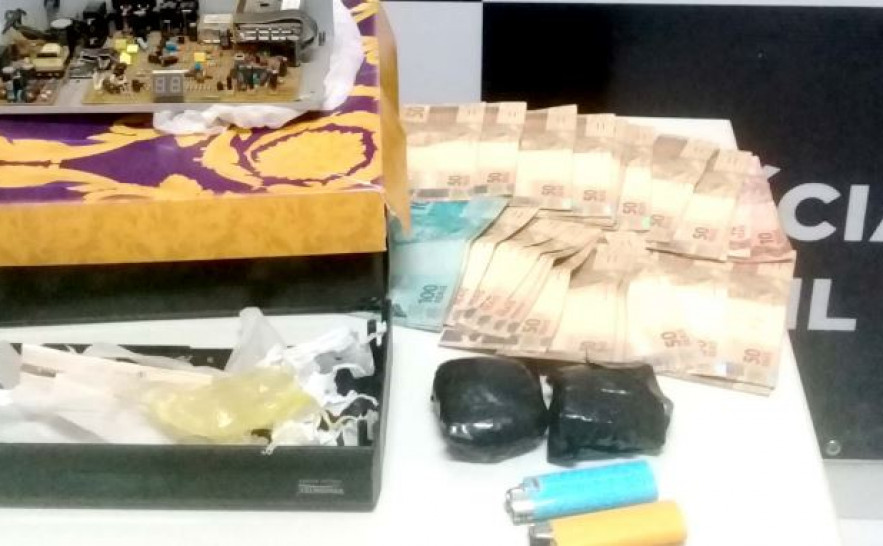 Drogas e dinheiro apreendidos pela Polícia Civil em Itacajá