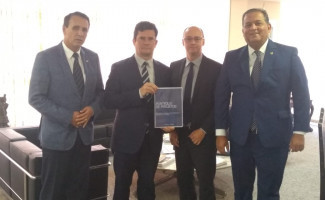 Secretário Cristiano Sampaio visita parlamentares em Brasília e busca recursos da ordem de R$ 115 milhões para ações da Segurança Pública