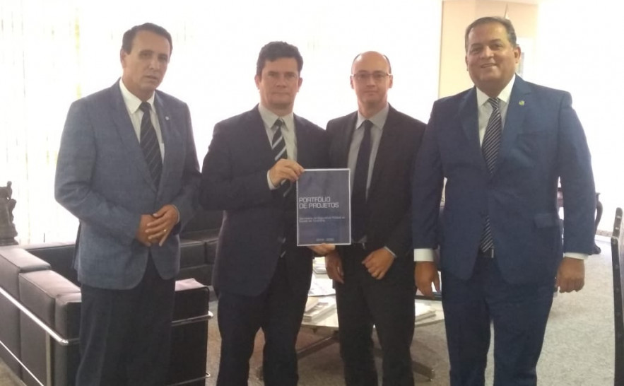 Secretário Cristiano Sampaio visita parlamentares em Brasília e busca recursos da ordem de R$ 115 milhões para ações da Segurança Pública- DICOM SSP.jpeg