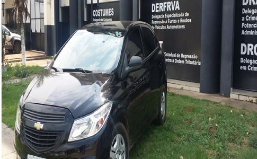 Chevrolet ônix, apreendido pela Polícia Civil em Palma