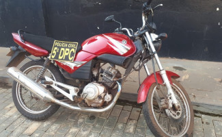 Polícia Civil recupera moto furtada na Capital e prende em flagrante suspeito de receptação