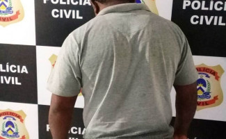 Polícia Civil prende em flagrante homem por posse irregular de arma de fogo em cumprimento de mandado de busca e apreensão