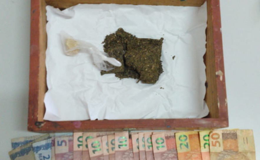 Drogas e dinheiro apreendidos pela Polícia Civil em Itacajá