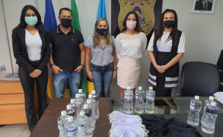 Polícia Civil recebe doação de 500 máscaras e 20 litros de álcool em gel 