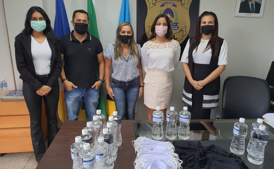 Polícia Civil recebe doação de 500 máscaras e 20 litros de álcool em gel 