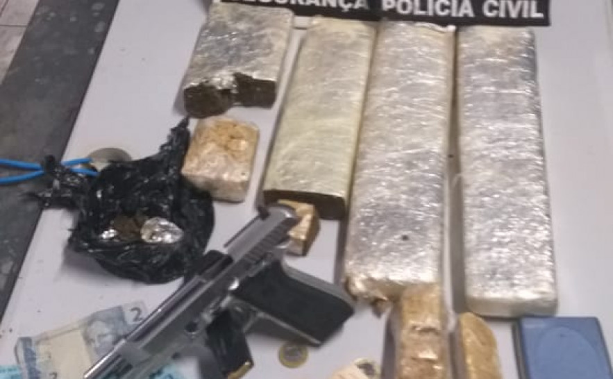 Polícia Civil apreende quase 5 kg de drogas e prende suspeito de tráfico em Araguaína