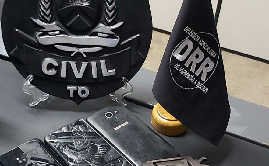 Arma de fogo apreendida pela Polícia Civil durante cumprimento de mandado de prisão em Araguaína 