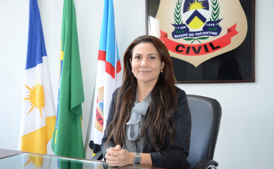 Delegada-Geral da Polícia Civil do Tocantins recebe Moção de Aplausos da Assembleia Legislativa