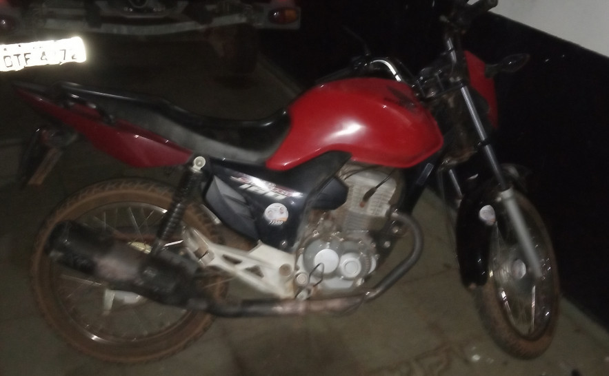 Motocicleta recuperada pelas forças de segurança durante operação conjunta 