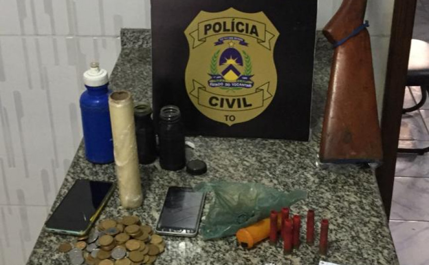 Polícia Civil fecha ponto de venda de drogas e prende suspeito de tráfico em Pau D'arco