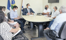 Secretaria da Administração discute parceria para atendimento ao Projeto de Saúde Mental em Porto Nacional