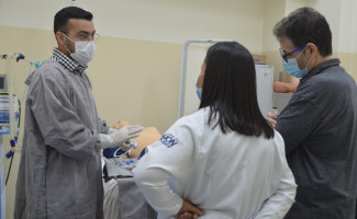 Hospital Geral de Palmas qualifica médicos para atendimento de pacientes graves