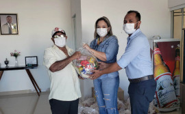 Governo do Tocantins realiza nova etapa de entrega de cestas básicas à classe artística e cultural