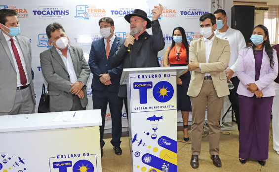 Semana do governador Carlesse é marcada por ações de enfrentamento à pandemia e entregas de kits de alimentos e títulos de terra