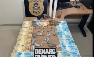 2ª Divisão de Repressão a Narcóticos fecha ponto de venda de drogas e prende casal do tráfico em Araguaína