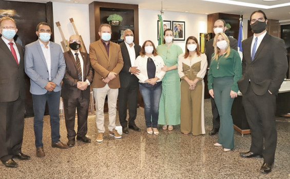 Apresentação do programa Tocando em Frente aos deputados e visita do prefeito de Goiânia para conhecer a estrutura educacional do Tocantins marcam a semana do Governador Mauro Carlesse