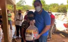 Governo do Tocantins entrega mais de 50 toneladas de alimentos às famílias das zonas rurais da região do Vale do Araguaia