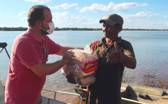 Governo do Tocantins entrega mais de 50 toneladas de alimentos à famílias rurais da região do Vale do Araguaia