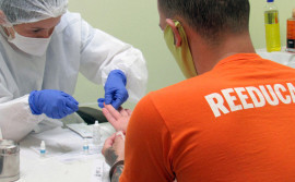 Unidade Penal de Cariri realiza semana de prevenção a doenças de pele para custodiados