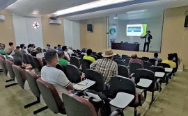 Governo do Tocantins apoia organização de piscicultores para criação de peixes em tanques rede no lago de Porto Nacional