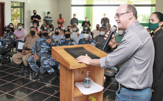 Governo do Tocantins entrega à população mais três núcleos de identificação no interior do Estado