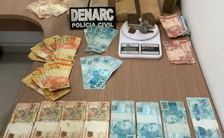 2ª Divisão de Narcóticos da Polícia Civil apreende quase 5kg de maconha e prende três pessoas suspeitas por tráfico de drogas em Araguaína