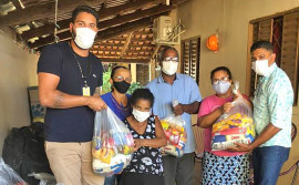 Governo do Tocantins entrega kits de alimentos destinados à classe artística e cultural em vários munícipios tocantinenses