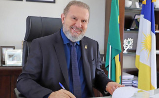 Governo do Tocantins adianta salário de servidores e pagamento começa nesta quarta, 25