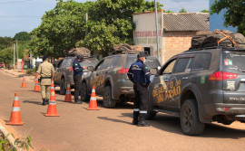 Em São Félix do Tocantins, Detran orienta condutores sobre normas para garantia de trânsito seguro