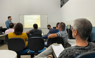 Investigadores da 1ª Divisão de Homicídios e Proteção à Pessoa de Palmas participam de palestra ministrada por perito criminal em Palmas