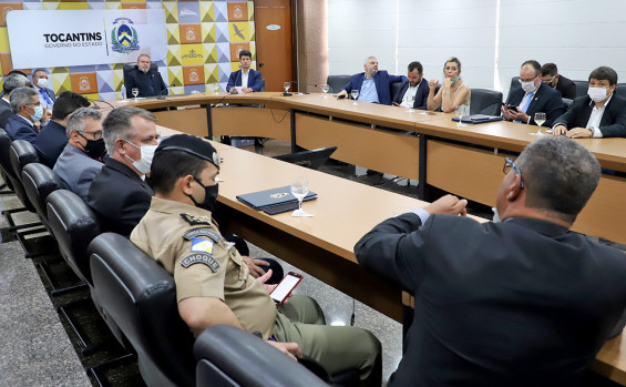 Governador Carlesse apresenta ao presidente do BNDES projetos que visam desenvolver o Tocantins