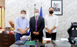 Indústria e Comércio e Câmara dos Dirigentes Lojistas debatem estratégias de recuperação de crédito na Capital