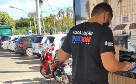 Cobrança pela perda de ticket de estacionamento é considerada prática abusiva