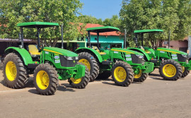 Governo do Tocantins inicia entrega dos 36 tratores adquiridos para fortalecer agricultura familiar