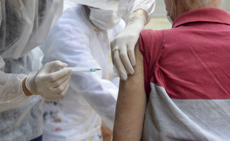 Saúde alerta sobre necessidade de fechamento do esquema vacinal contra Covid-19; mais de 131 mil tocantinenses ainda não tomaram segunda dose