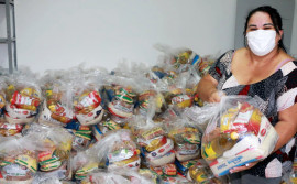 Governo do Tocantins atende, com kits de alimentos, 7,7 mil famílias impactadas pela pandemia em 13 municípios