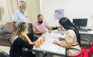 Saúde firma convênio para emissão de registro de nascimento na unidade