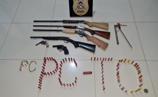 Em Aguiarnópolis, Polícia Civil deflagra a operação Troca-Troca Virtual e apreende várias armas de fogo e munições em bar