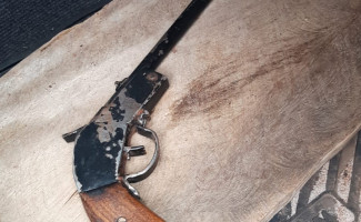 Homem suspeito de posse ilegal de arma de fogo é preso pela Polícia Civil em Divinópolis