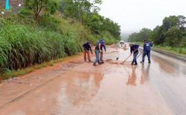 Governo do Tocantins realiza serviço de recuperação de 15 trechos rodoviários com danos causados pelas chuvas