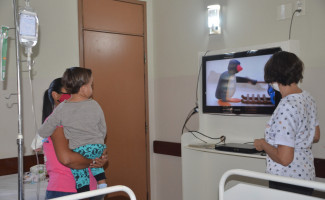 Projeto “Cinema do Ap” beneficia crianças internadas na ala pediátrica do HGP