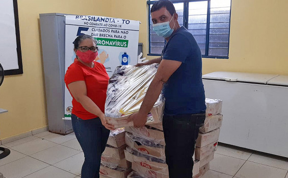 Governo do Tocantins atende 23 municípios no polo de Guaraí com 7,9 mil kits de alimentos