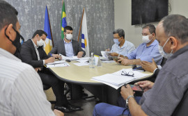 Administração discute com Câmara Técnica passivos devidos aos servidores